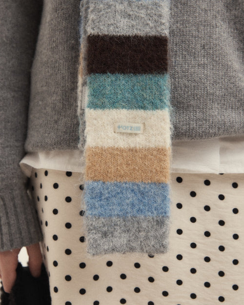 Stripe muffler FLOTFF4A01