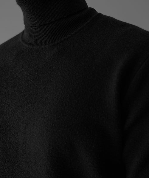 SOFT DOUBLE TURTLENECK KNIT [BLACK]