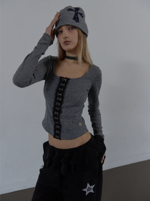 CROSS STUDDED BEANIE / MELANGE GRAY