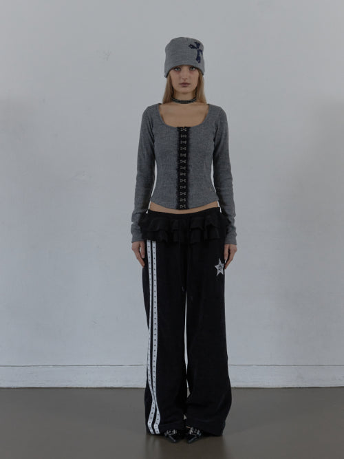 FRILL EYELET SWEATPANTS / BLACK