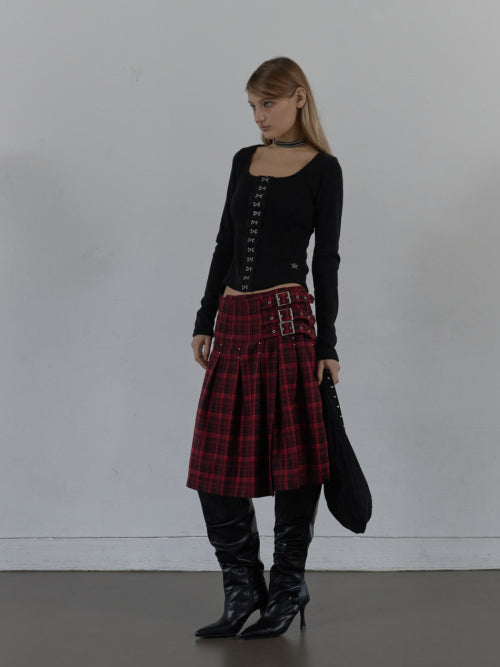 CHECK BUCKLE WRAP SKIRT / RED
