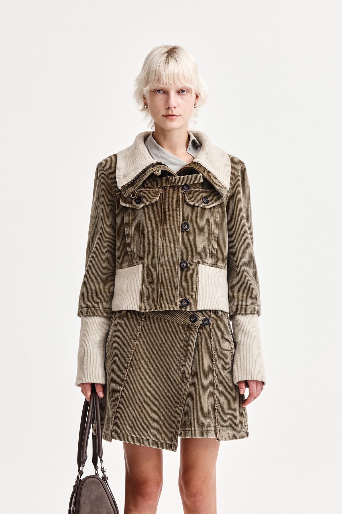 WASHED CORDUROY BOMBER JUMPER IN KHAKI