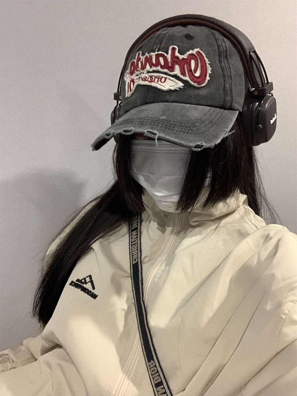 ★[ZEROBASEONE Zhang Hao Worn] vintage damage ball cap