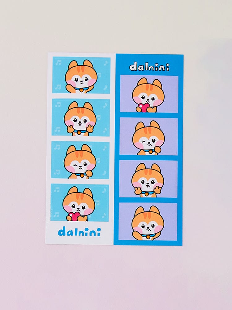 minive mini four cut sticker