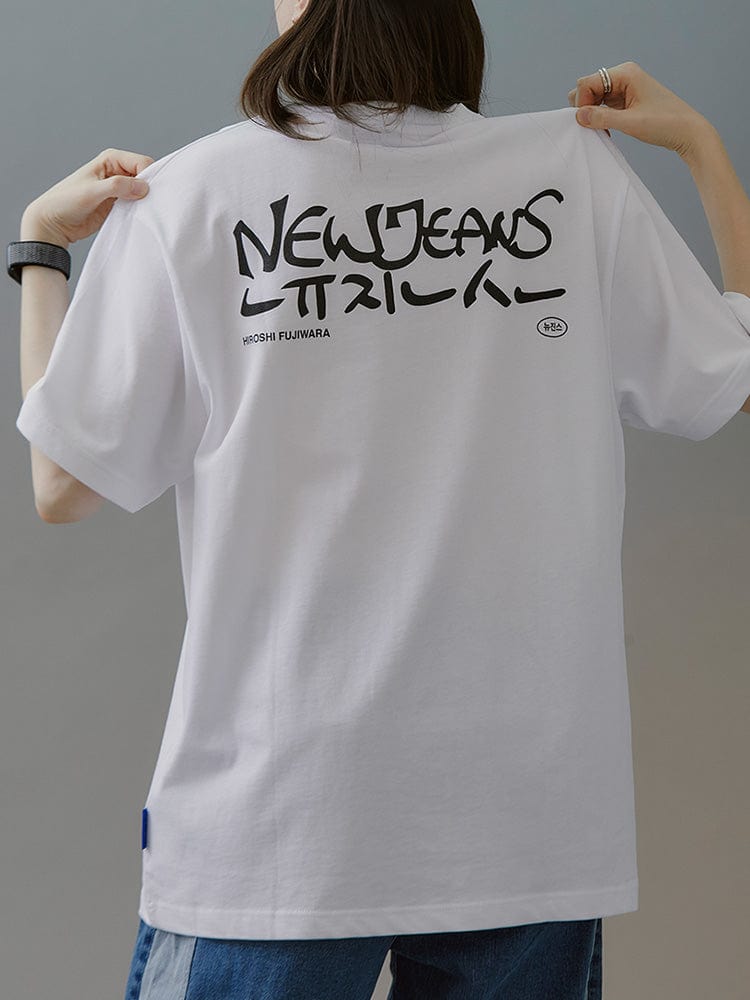 NewJeans x Hiroshi Fujiwara 꼴레 티셔츠 VER.2 (WHITE)