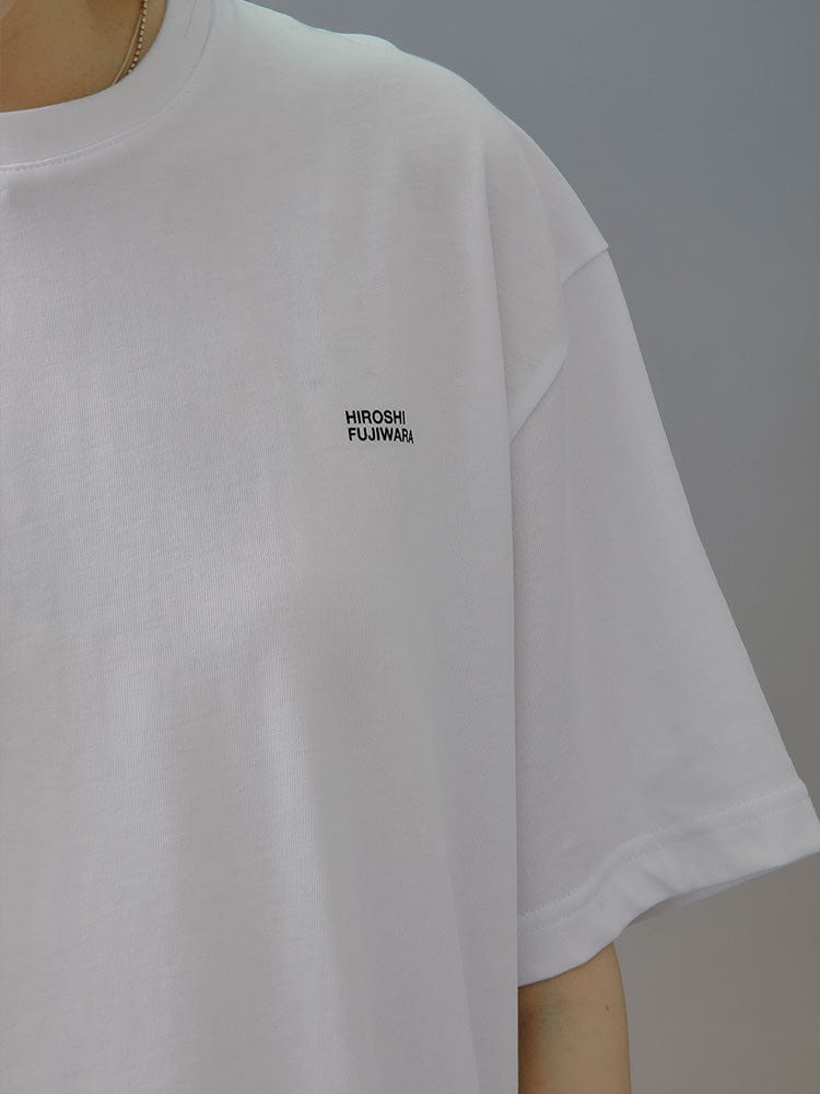 NewJeans x Hiroshi Fujiwara 꼴레 티셔츠 VER.2 (WHITE)
