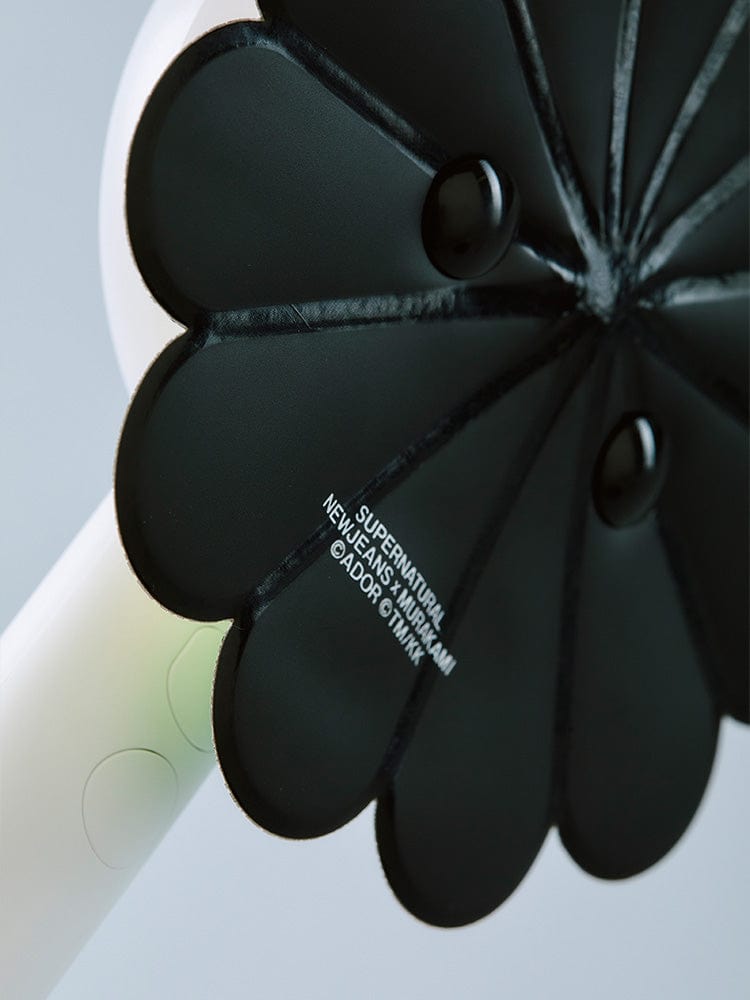 NewJeans x MURAKAMI LIGHT STICK 액세서리 (FLOWER)