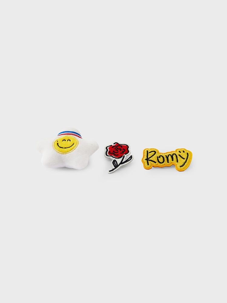 TRUZ ROMY Artist Doll Badge Set