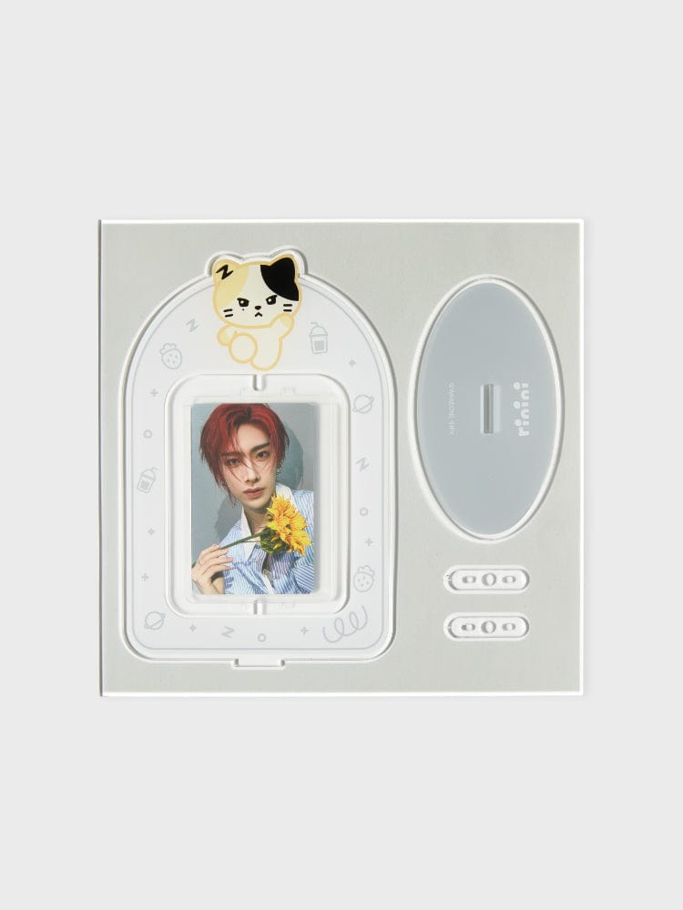 ZEROBASEE ZEROY ROTARY Acrylic Stand